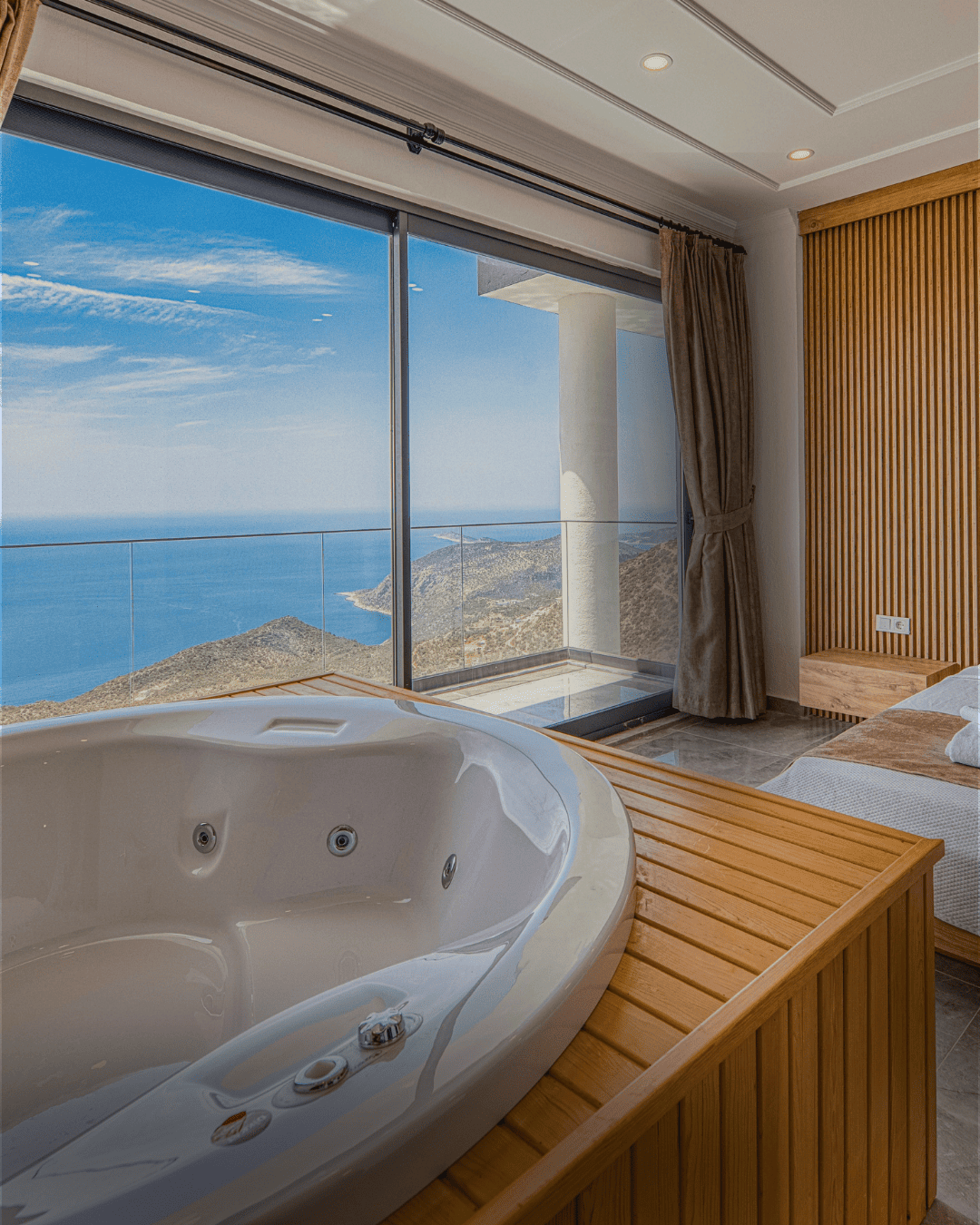 Multi-Hotelgutschein - 3, 7 oder 14 Nächte für 2 Personen im DZ